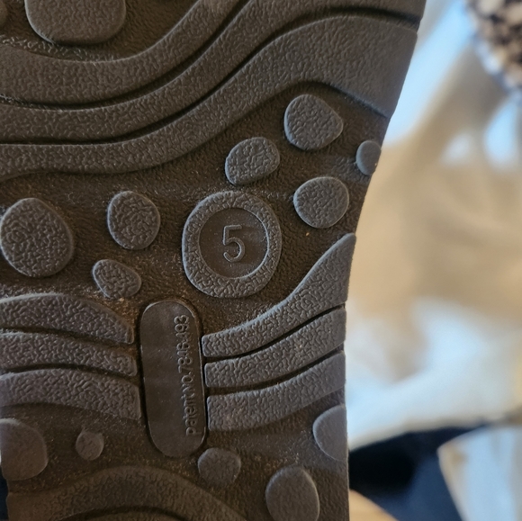 Black winter memory foam boots size 5 - Picture 5 of 5